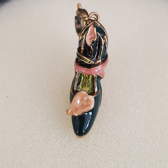 Kenneth J Lane KJL High Heel Shoe Charm Green Enamel‎ with Calla Lilly Accent - Picture 7 of 7